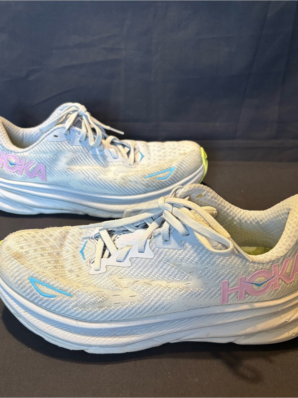 Hoka Clifton 9 Women’s Running Sneakers size 7.5B Light Gray